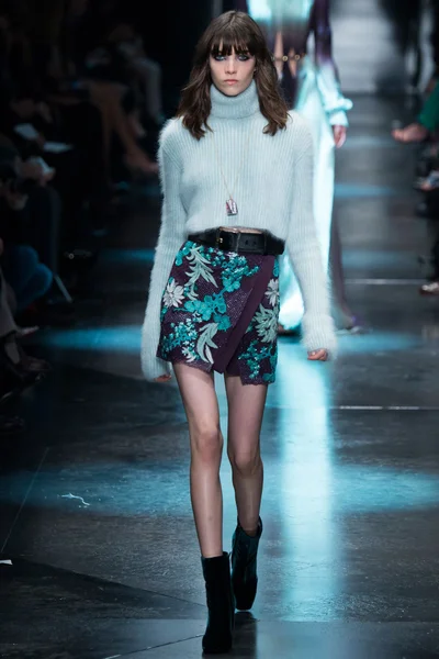 Look 52